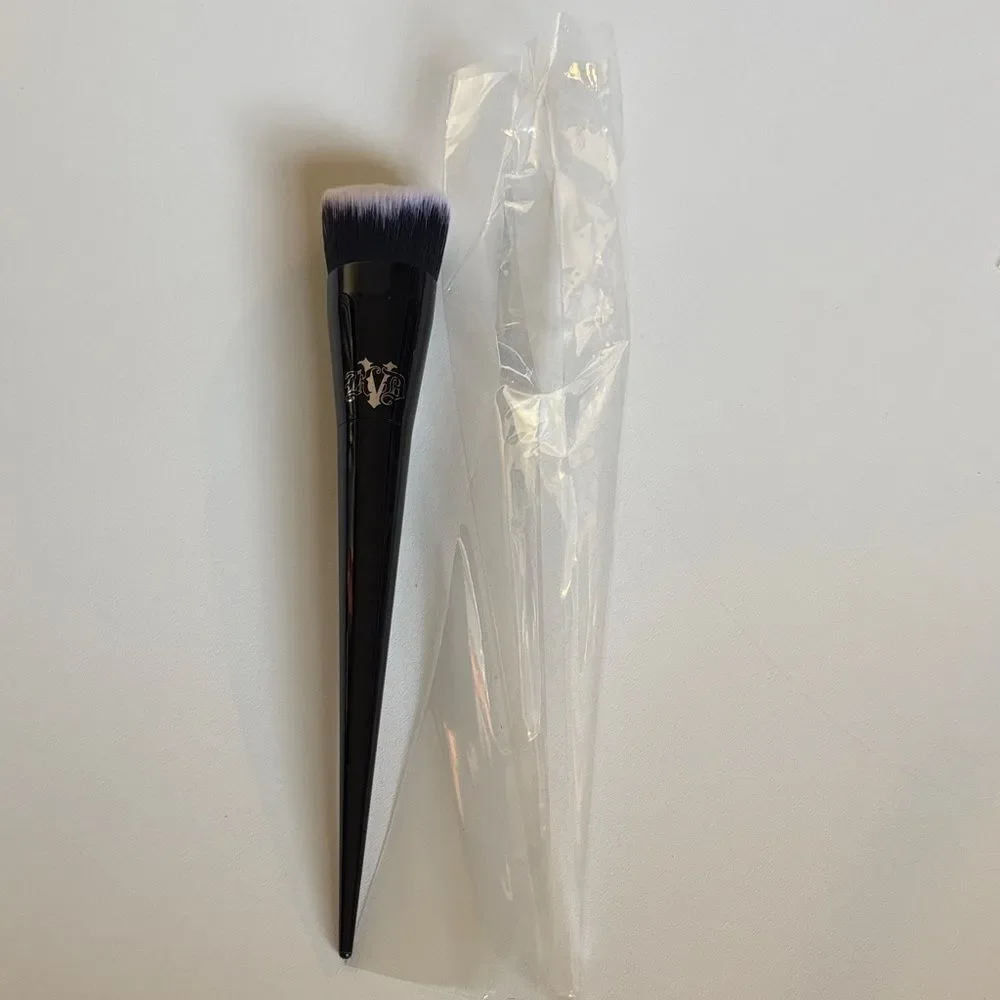 Kat Von D Kat Von D Foundation Brush #10 NEW